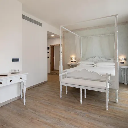 Готель Fantinello 4*